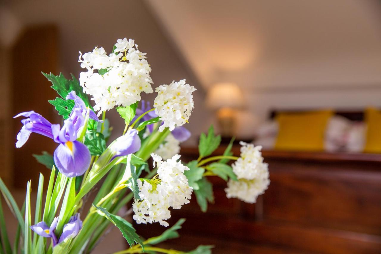 Higher Weddicott Barn Holiday Cottage - Self Catering تشاغفورد المظهر الخارجي الصورة