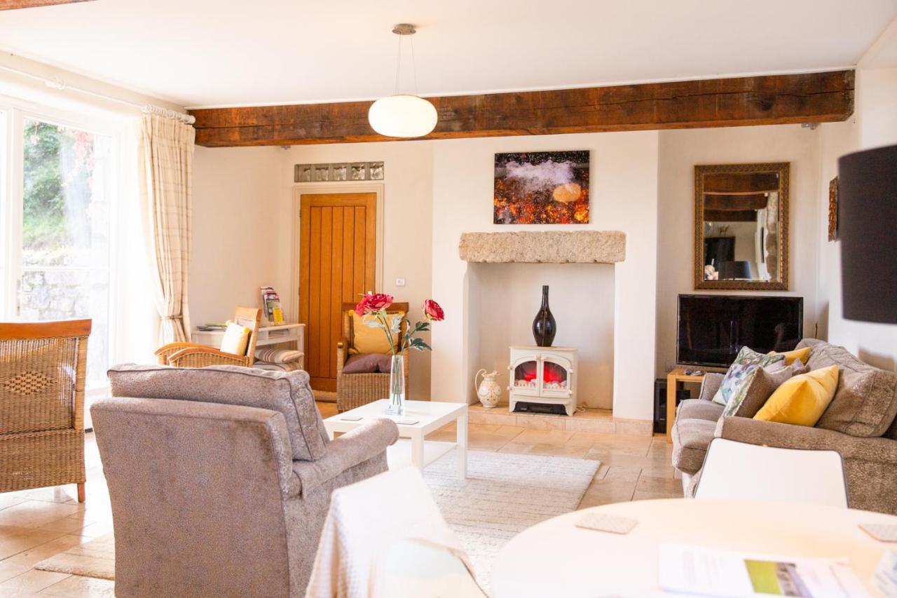 Higher Weddicott Barn Holiday Cottage - Self Catering تشاغفورد المظهر الخارجي الصورة