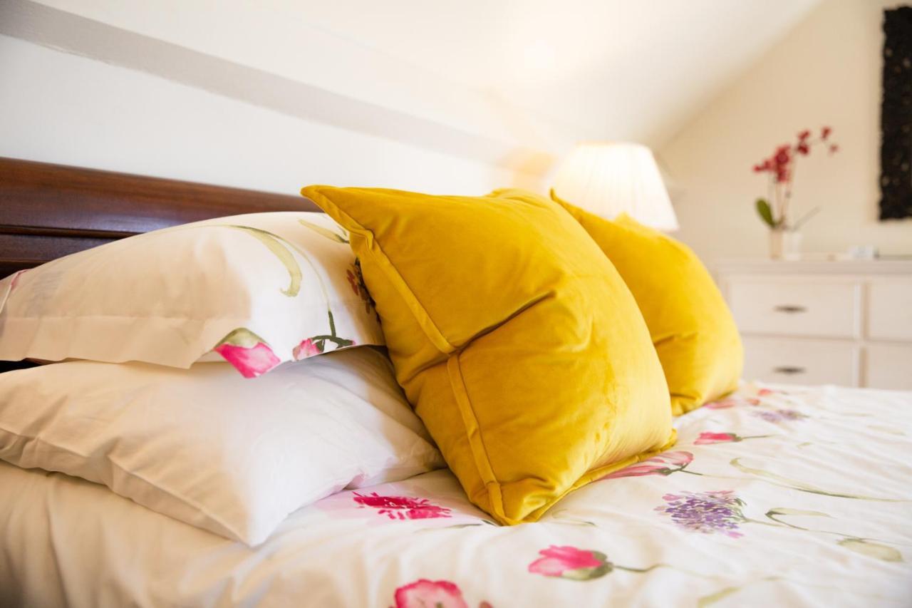 Higher Weddicott Barn Holiday Cottage - Self Catering تشاغفورد المظهر الخارجي الصورة