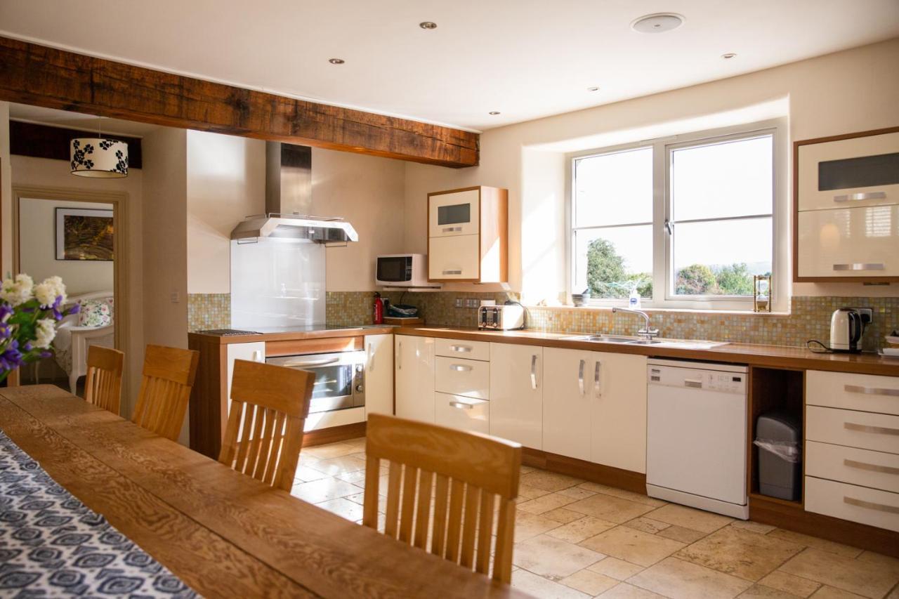Higher Weddicott Barn Holiday Cottage - Self Catering تشاغفورد المظهر الخارجي الصورة