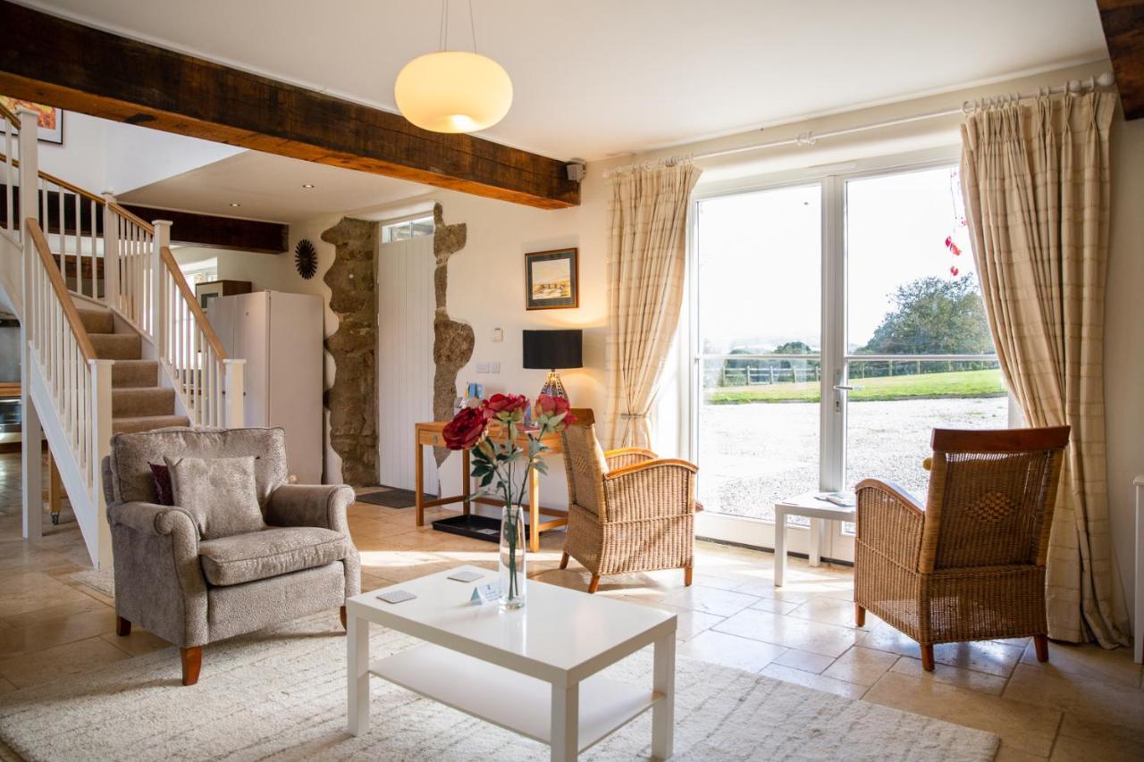 Higher Weddicott Barn Holiday Cottage - Self Catering تشاغفورد المظهر الخارجي الصورة